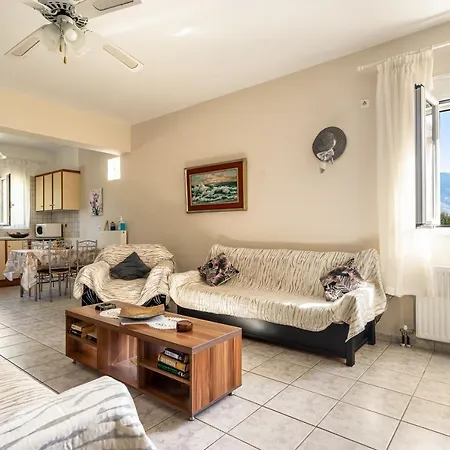 Mary's House Apartman